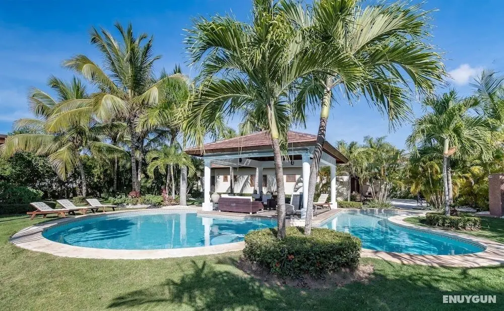Luxury Stunning Villa in Cocotal With Pool - Öne Çıkan Resim