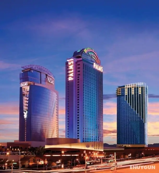 Luxury Suites at the Palms - Öne Çıkan Resim
