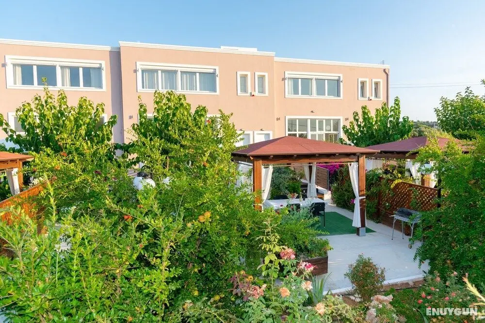 Luxury Suites in Stavromenos - Öne Çıkan Resim