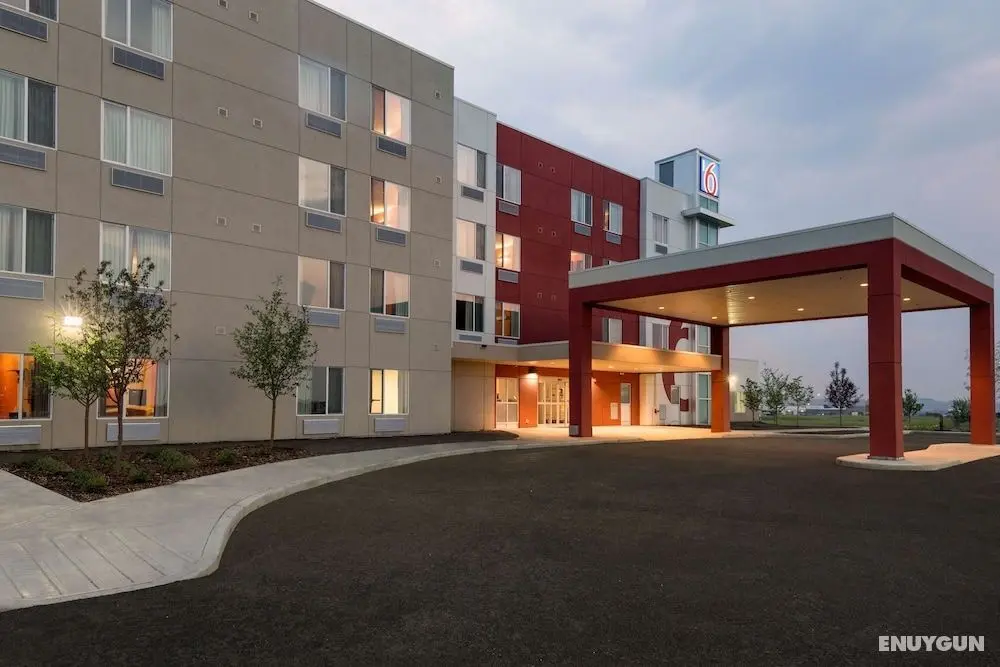 Motel 6 Airdrie, AB - Öne Çıkan Resim