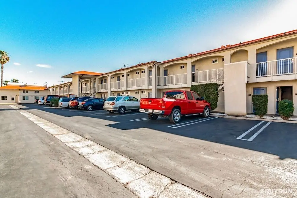 Motel 6 Anaheim, CA - Öne Çıkan Resim
