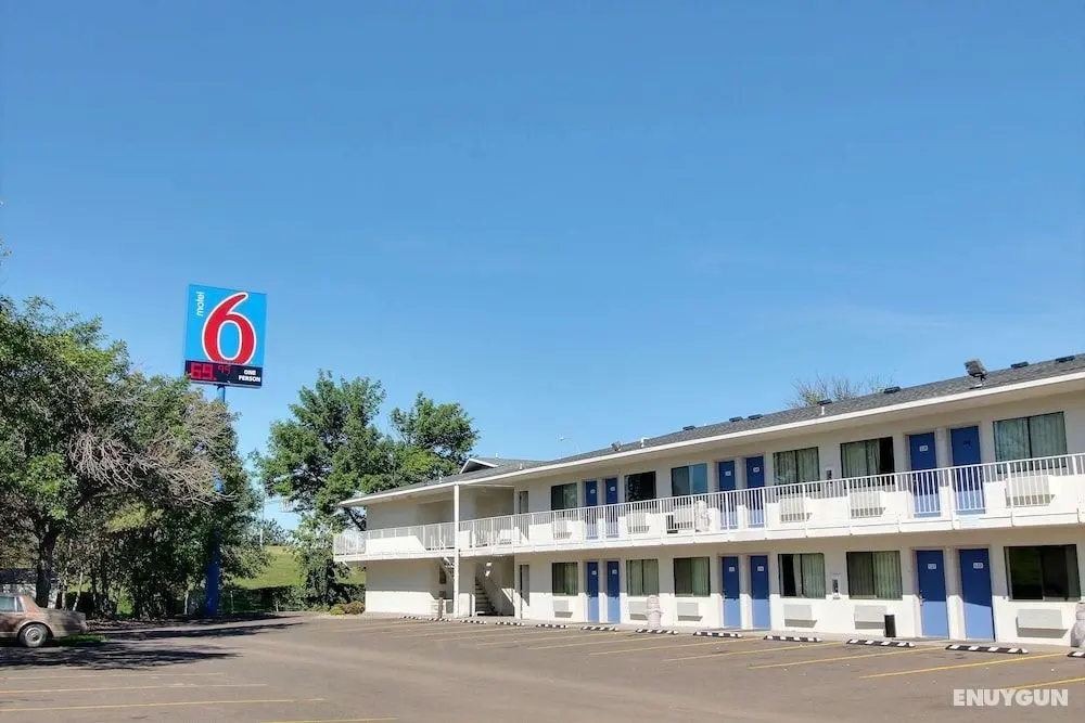 Motel 6 Bismarck, ND - Öne Çıkan Resim