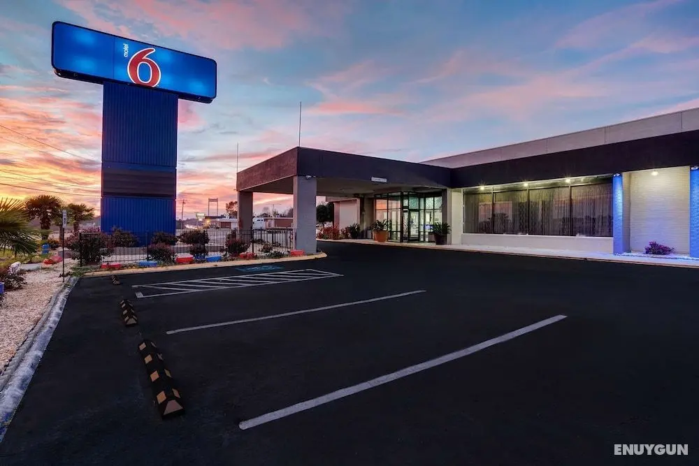 Motel 6 Burlington, NC - Dış Mekan