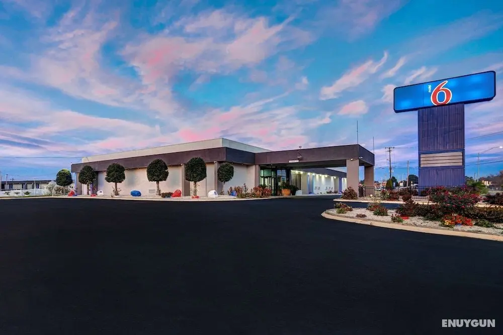 Motel 6 Burlington, NC - Öne Çıkan Resim