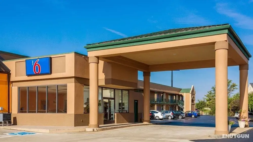 Motel 6 Clarksville, TN - Dış Mekan