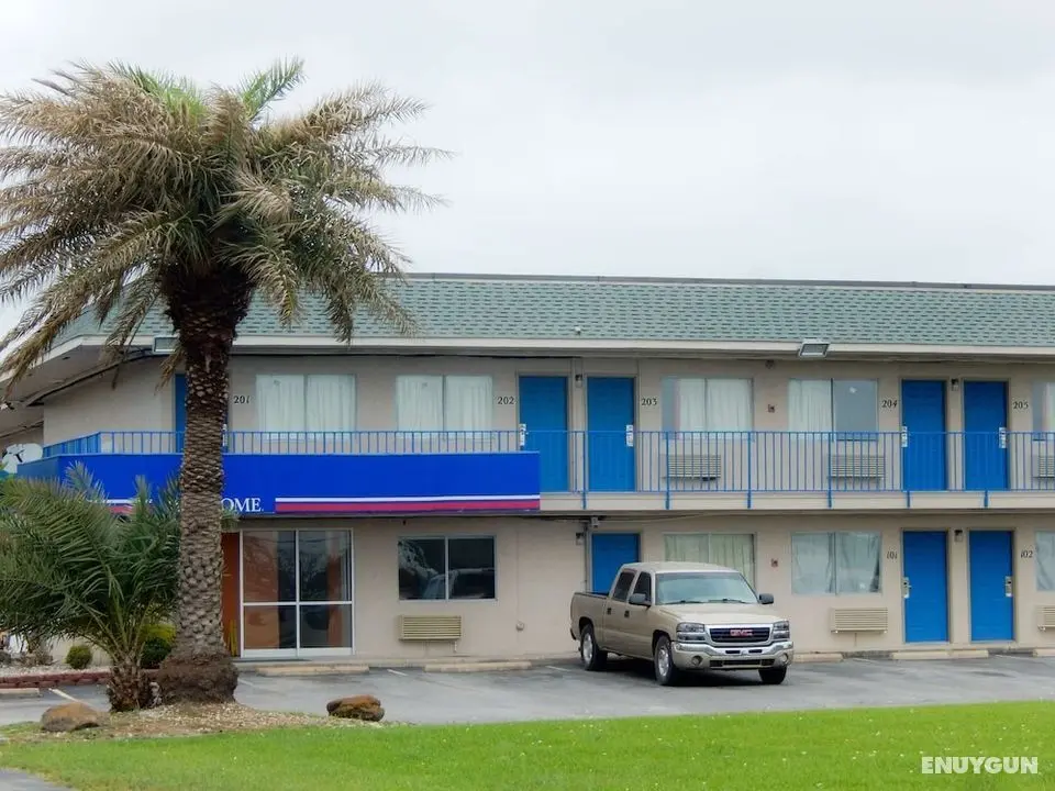 Motel 6 Clute, TX - Öne Çıkan Resim