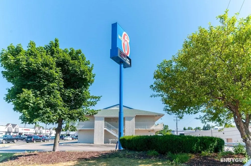 Motel 6 Farmington Hills, MI - Northwest - Farmington Hills - Öne Çıkan Resim