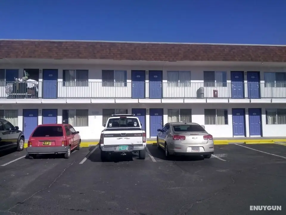 Motel 6 Farmington, NM - Dış Mekan
