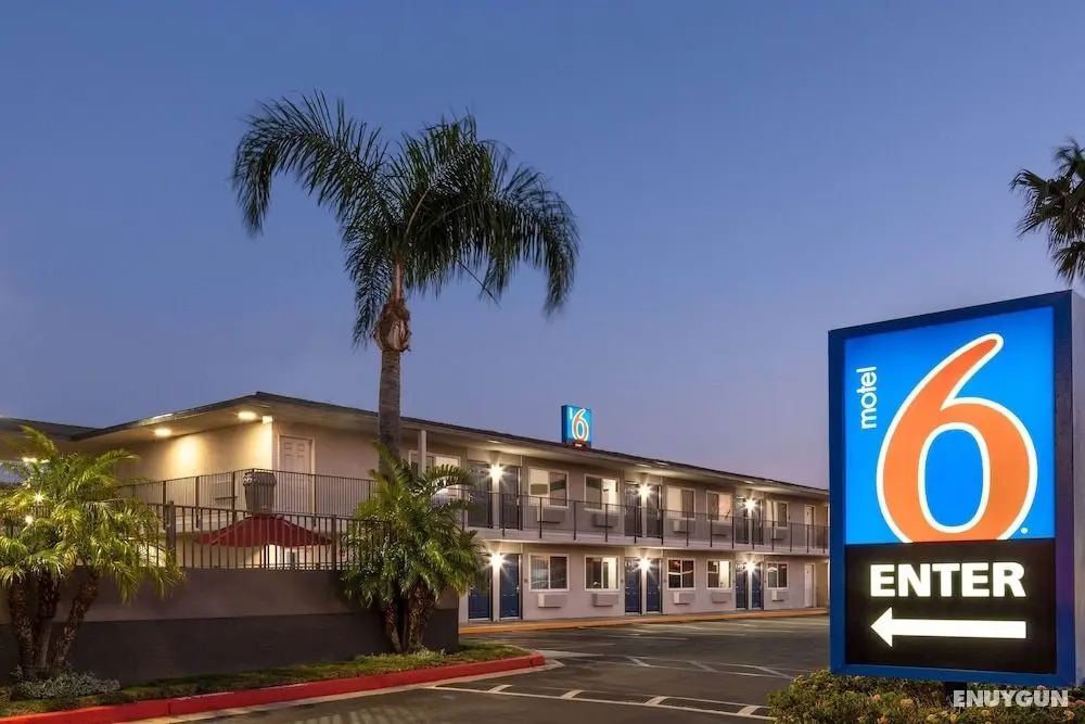 Motel 6 Fontana, CA - Öne Çıkan Resim