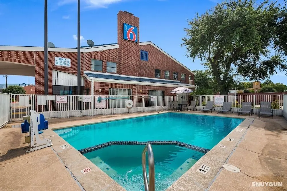 Motel 6 Houston, TX - Brookhollow - Öne Çıkan Resim