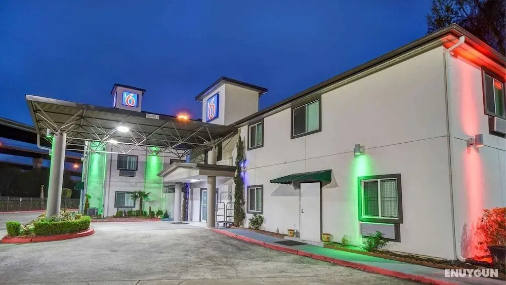 Motel 6 Humble, TX - Houston International Airport - Dış Mekan
