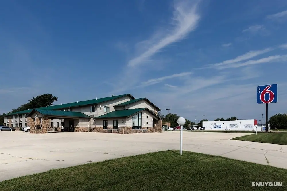 Motel 6 Kewanee, IL - Dış Mekan