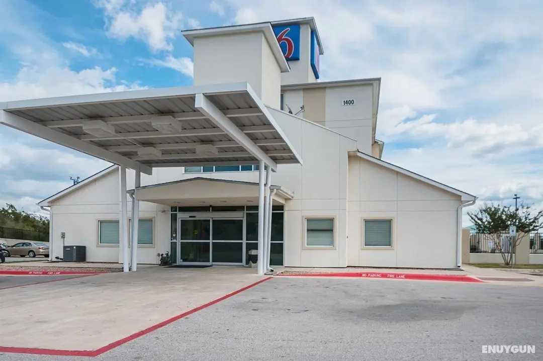Motel 6 Marble Falls - Genel