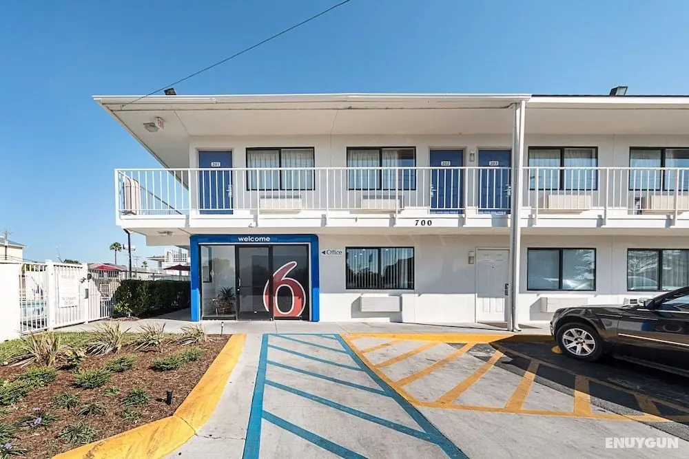 Motel 6 Mcallen, TX - Öne Çıkan Resim