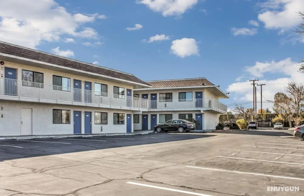 Motel 6 Mojave, CA - Dış Mekan