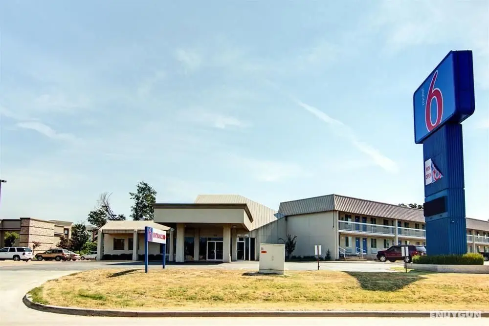 Motel 6 Mount Pleasant - Genel