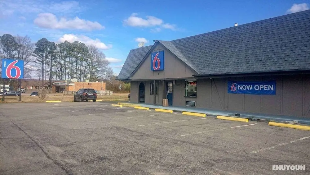 Motel 6 Newport News, VA - Fort Eustis - Dış Mekan