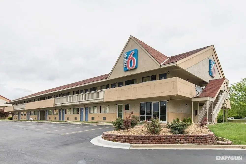 Motel 6 Overland Park, KS - Öne Çıkan Resim