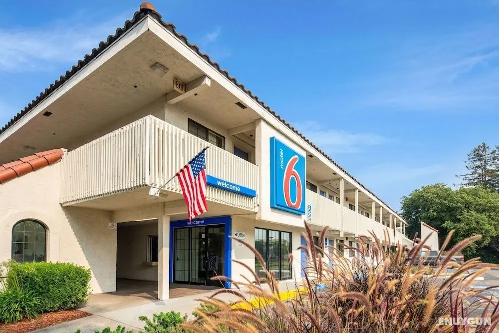 Motel 6 Petaluma, CA - Öne Çıkan Resim