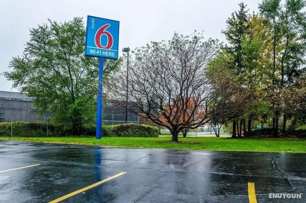 Motel 6 Warren, MI - Detroit East - Dış Mekan