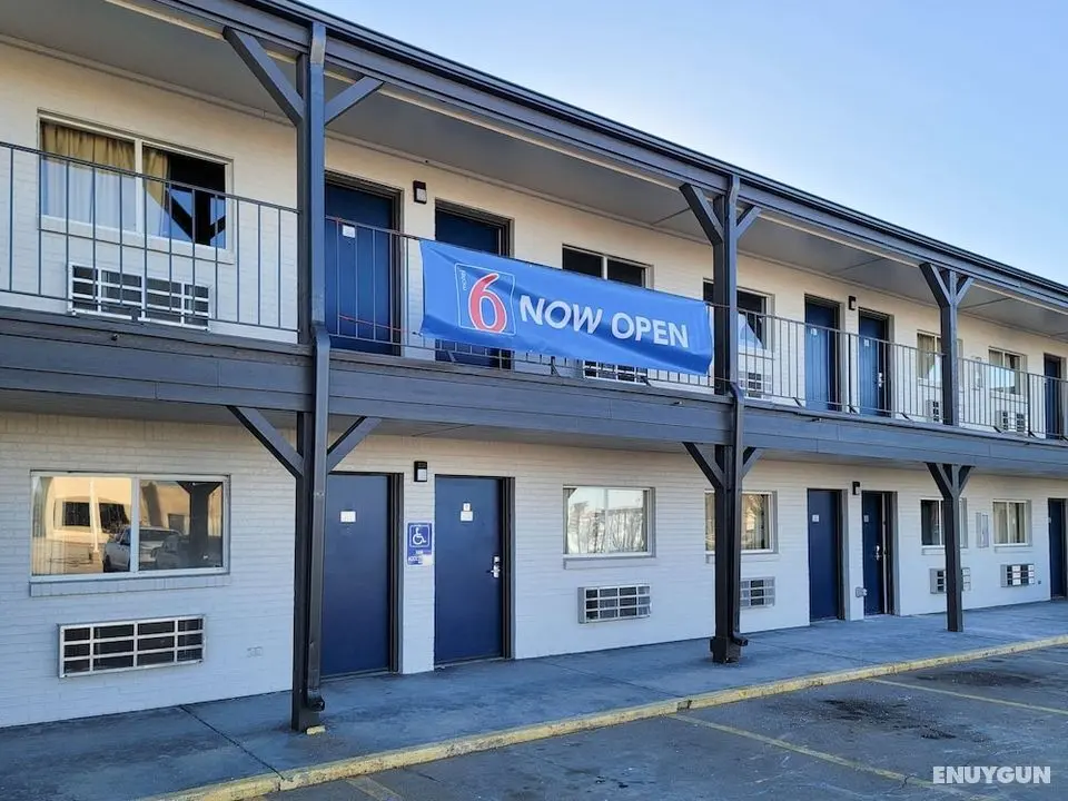 Motel 6 Wichita, KS – South I-35 - Dış Mekan