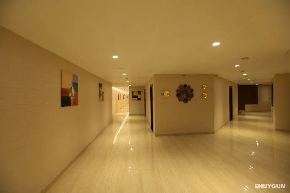M Crown Hotel - Öne Çıkan Resim