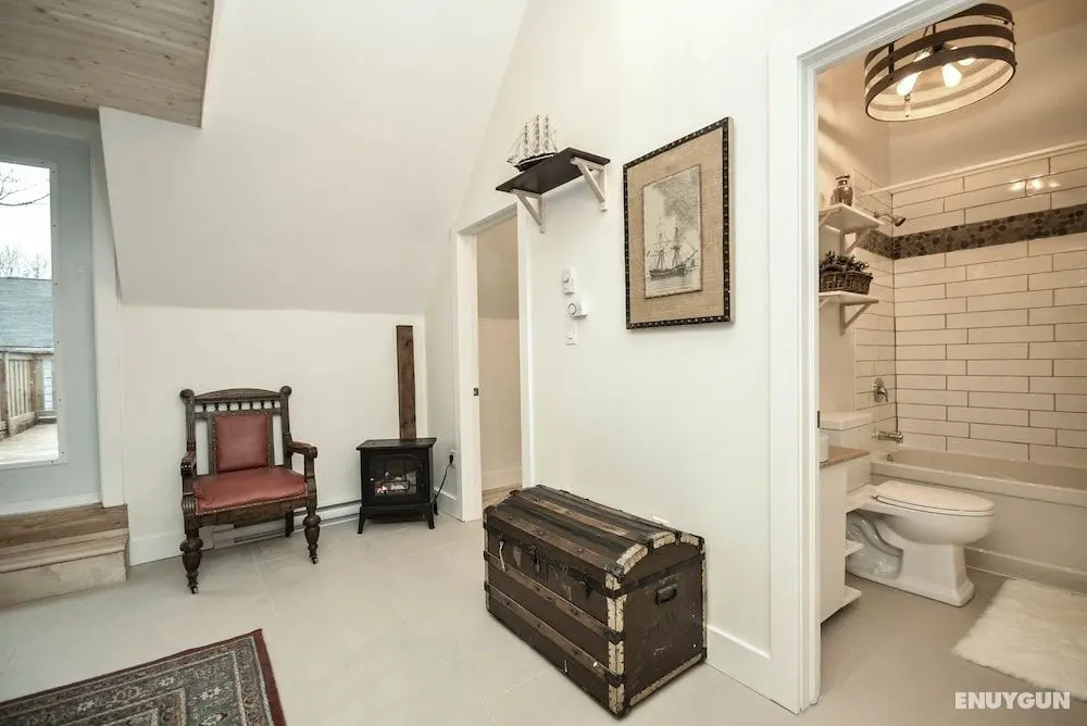 M. Hooper Downtown Luxury - Öne Çıkan Resim