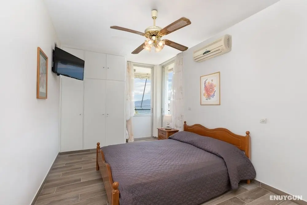 M K Apartments - Oda