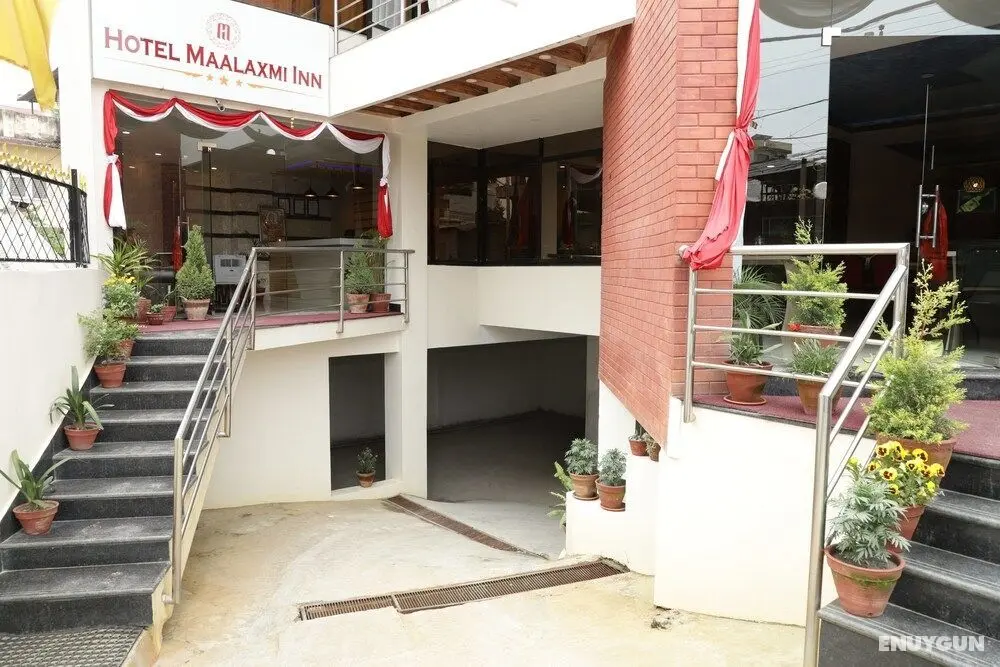 Hotel Maa Laxmi Inn - Dış Mekan