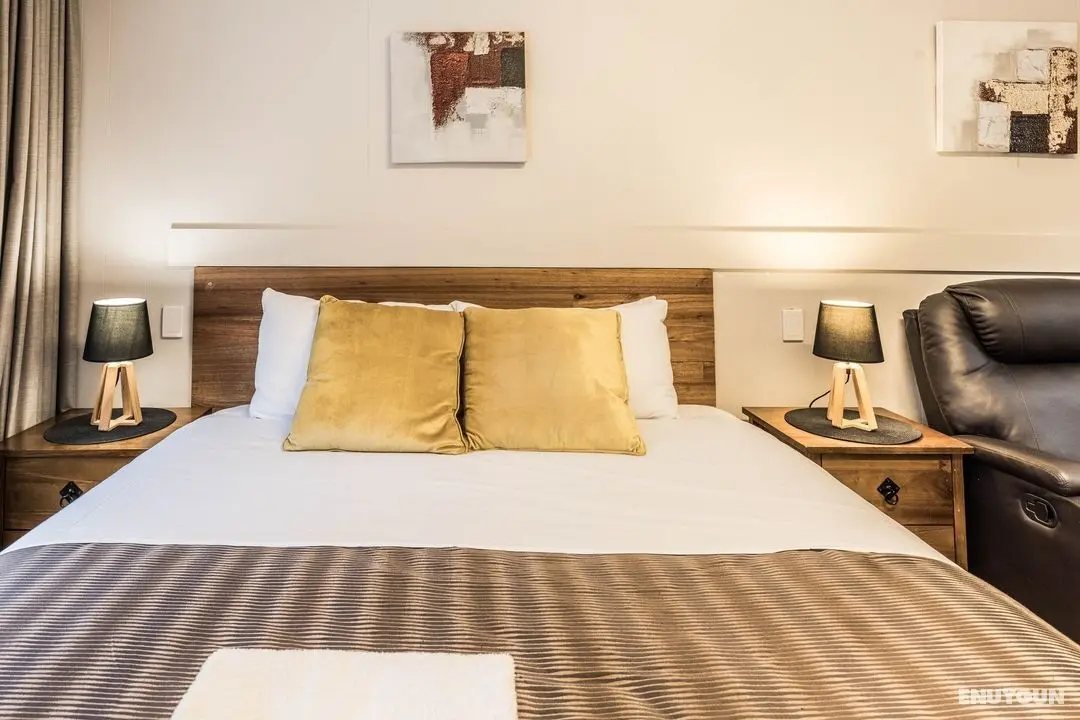 MACEDON BLACK FOREST MOTEL - Öne Çıkan Resim