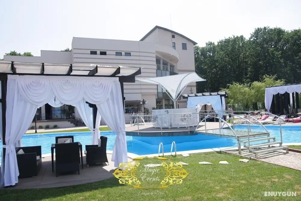 Hotel Magic Trivale - Havuz