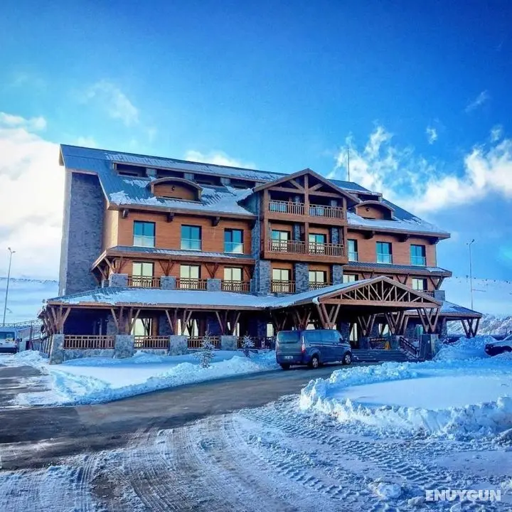 Magna Pivot Hotels - Ana Bina