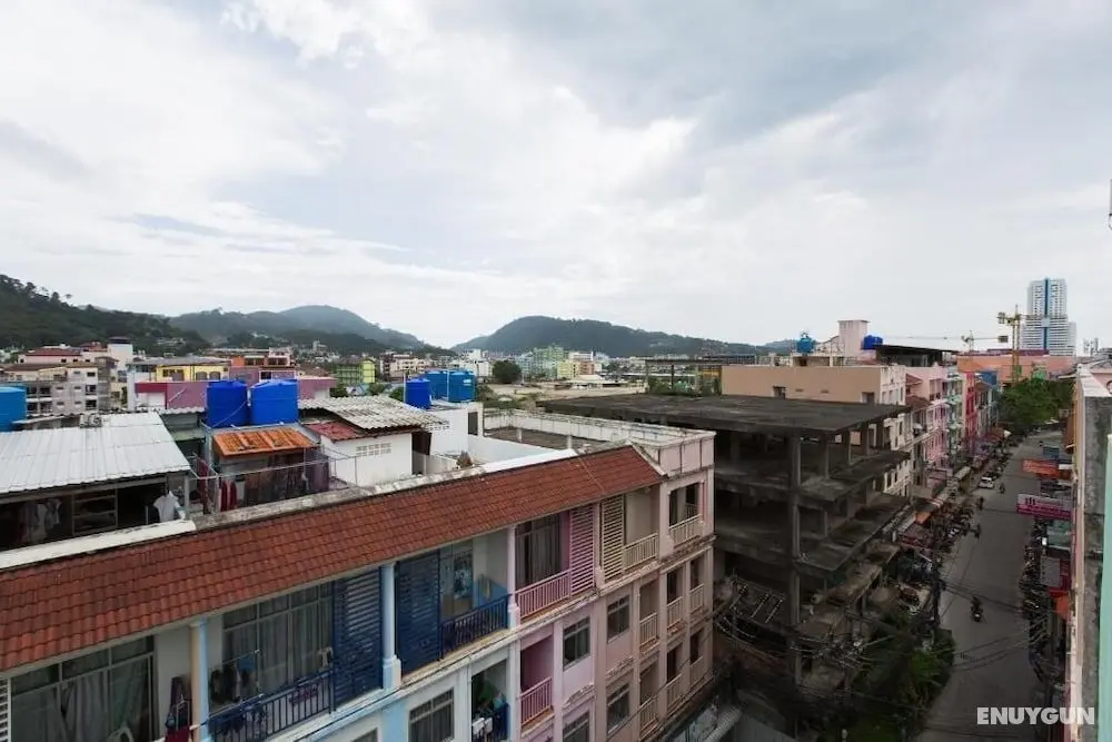 Magnific Guesthouse Patong - Dış Mekan