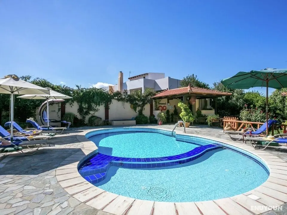 Magnificent Villa in Episkopi With Private Pool and Garden - Öne Çıkan Resim