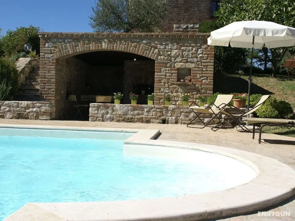 Magnificent Villa in Umbertide With Private Pool - Dış Mekan