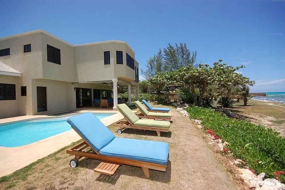 Mai Tai Villa, 4BR by Jamaican Treasures - Dış Mekanlar