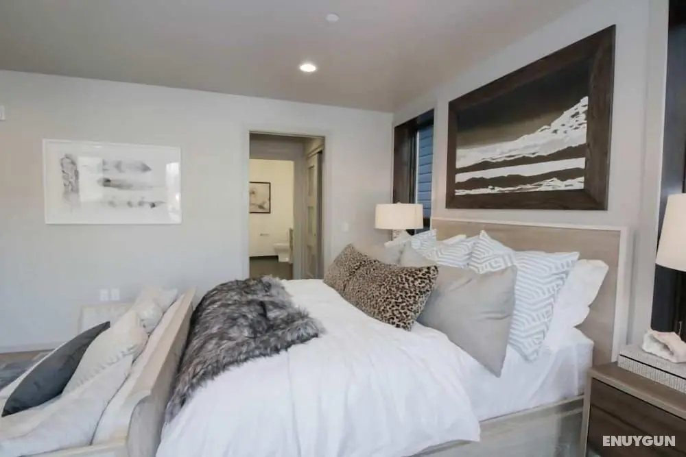 Main Street Townhome by Lespri Management - Oda
