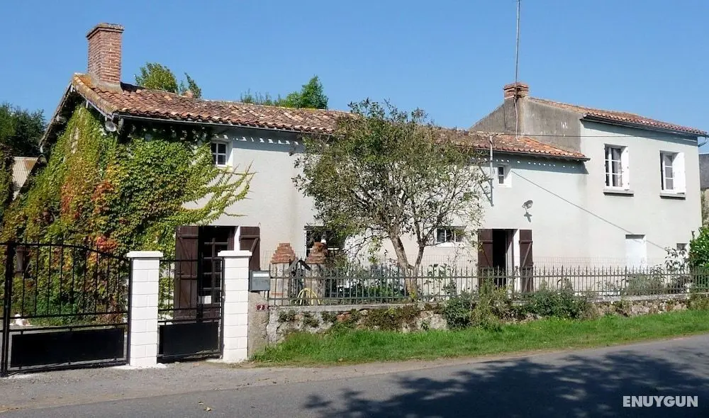 Maison Sans Soucis - Öne Çıkan Resim