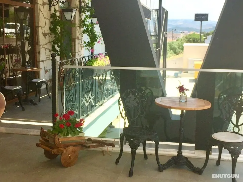 Maison Vourla Hotel - Dış Mekan