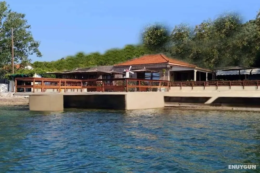 Villa in Malaki in Sea With Playground - Öne Çıkan Resim
