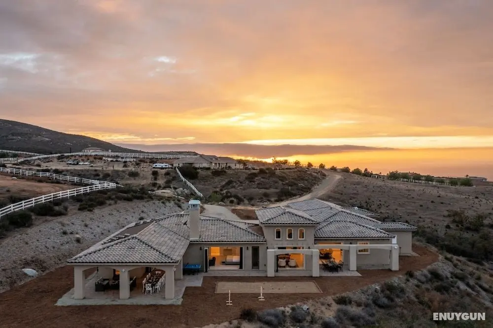 Malbec by Avantstay Incredible Estate w/ Panoramic Views & Bocce Ball Court! - Öne Çıkan Resim