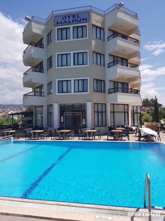 Malhun Hotel