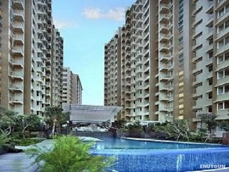 The Malibu Suites Balikpapan by Sissae Living - Havuz