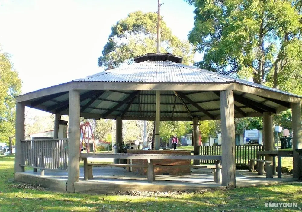 Mallacoota's Shady Gully Caravan Park - Öne Çıkan Resim