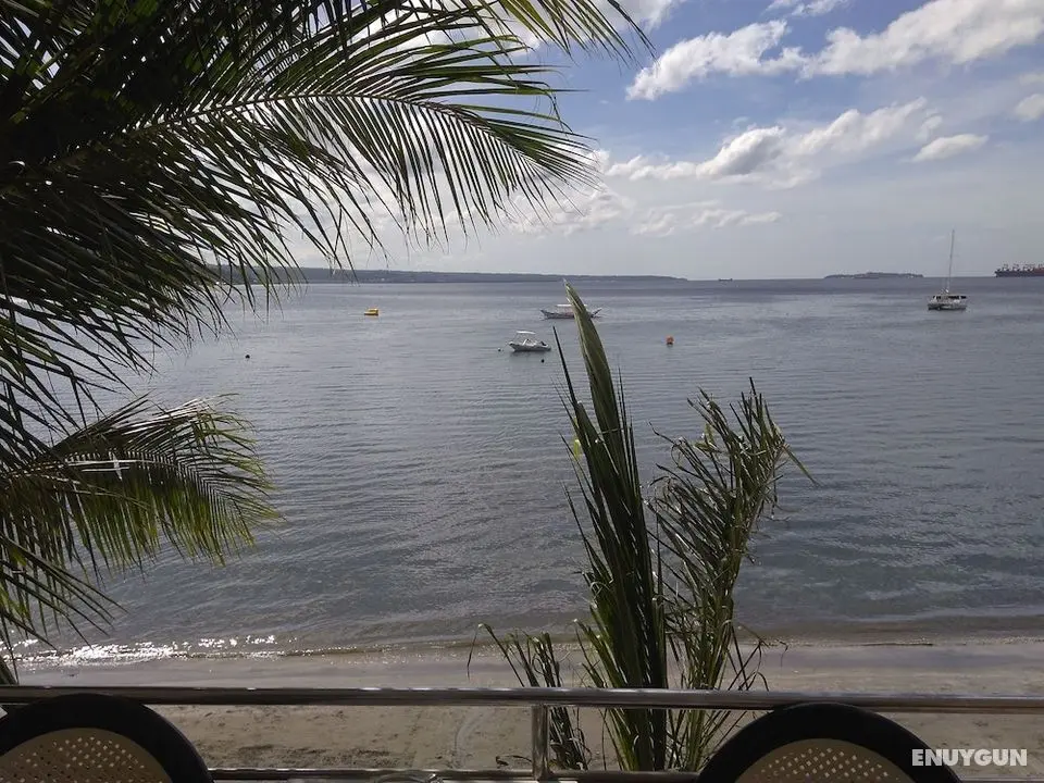 Mango's Beachfront Resort - Konum Öne Çıkanlar