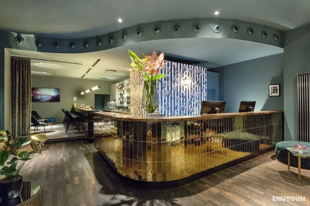 Manhattan Hotel - Öne Çıkan Resim