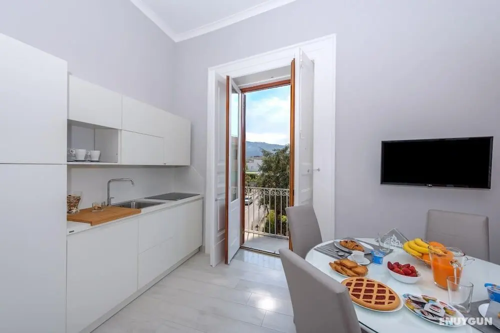 Maramia Apartment A Short Stroll From Beach City Centre and Train Station - Oda