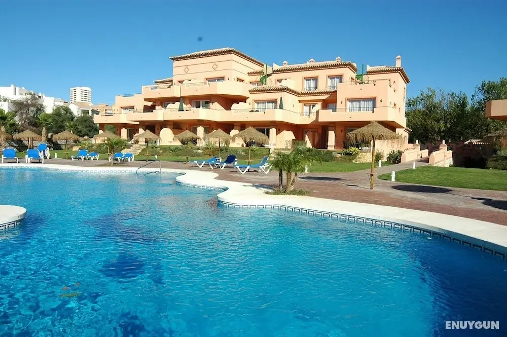 Marbella Beach Resort at Club Playa Real - Öne Çıkan Resim