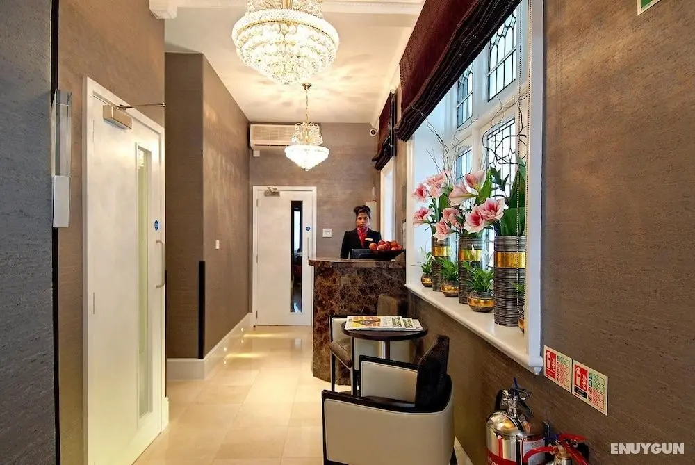 The Marble Arch Suites - Lobi