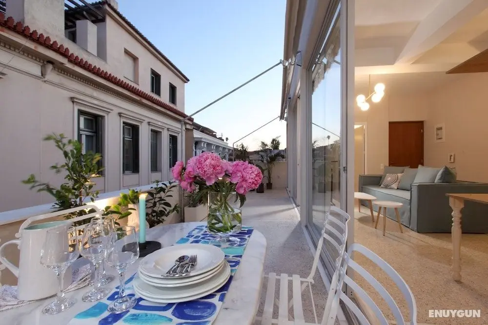 The Marble Suites, PLAKA - Öne Çıkan Resim